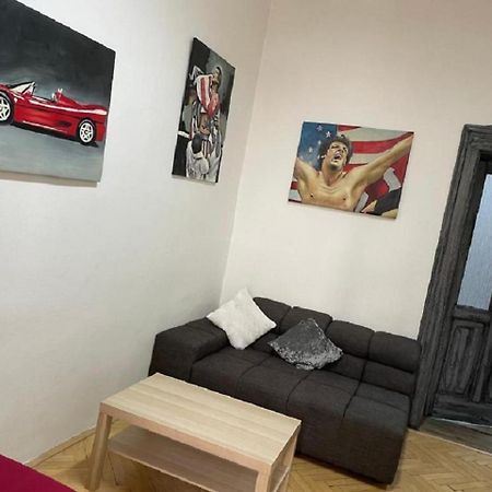 Red&Black Apartment City Centr, Na Hradbach 118 Ostrava Exterior foto