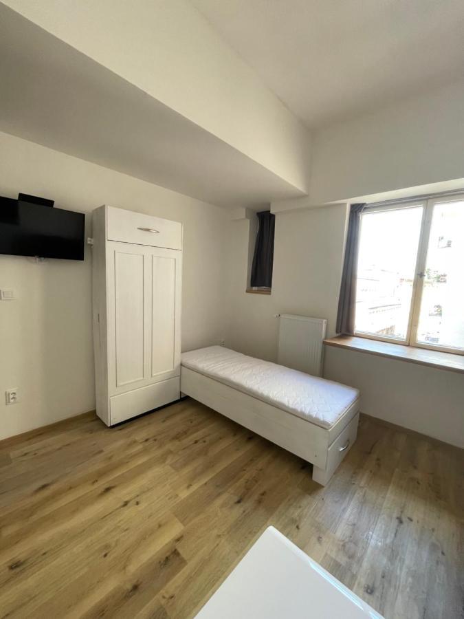 Red&Black Apartment City Centr, Na Hradbach 118 Ostrava Exterior foto