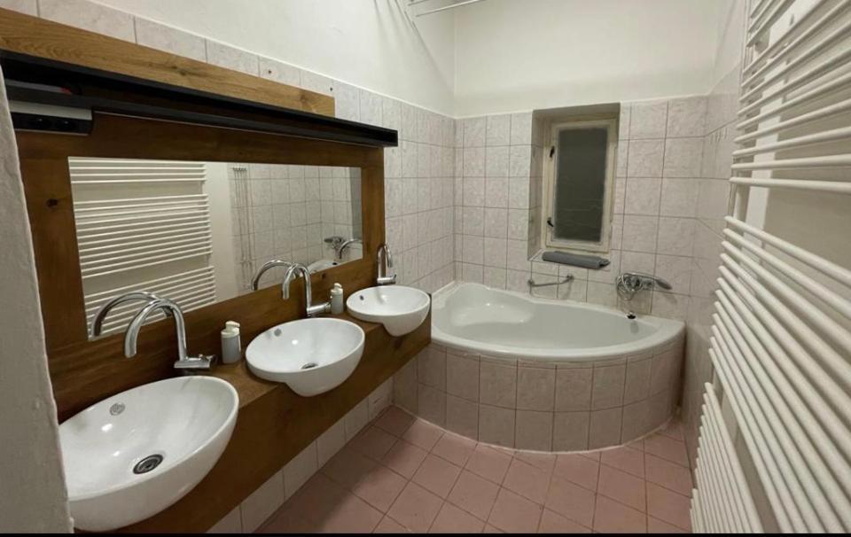 Red&Black Apartment City Centr, Na Hradbach 118 Ostrava Exterior foto